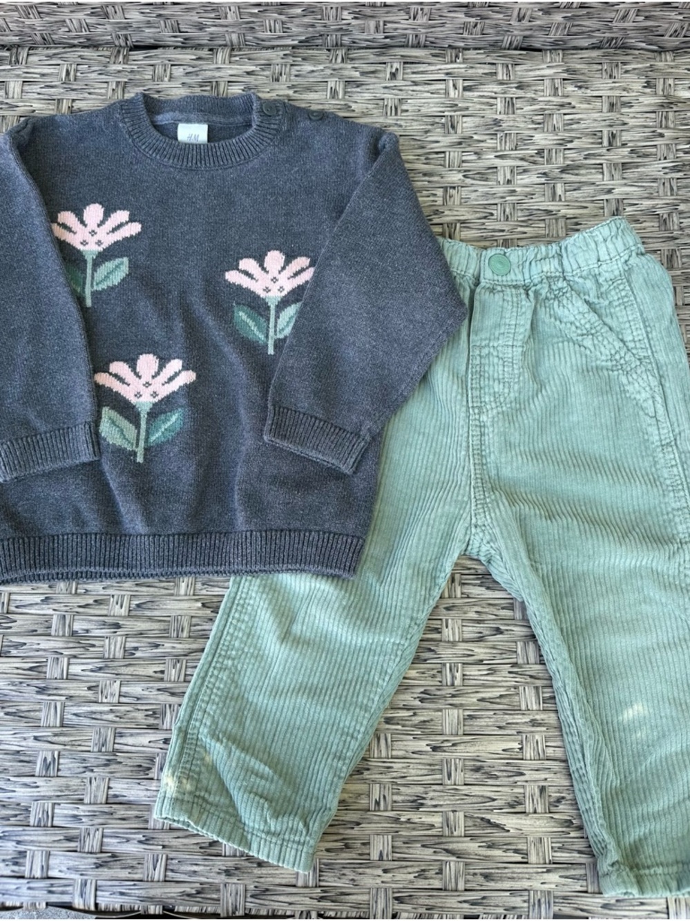 H&M Baby Outfit 12-18M Gray Floral Knit Sweater + Matching Sage Corduroy Pants